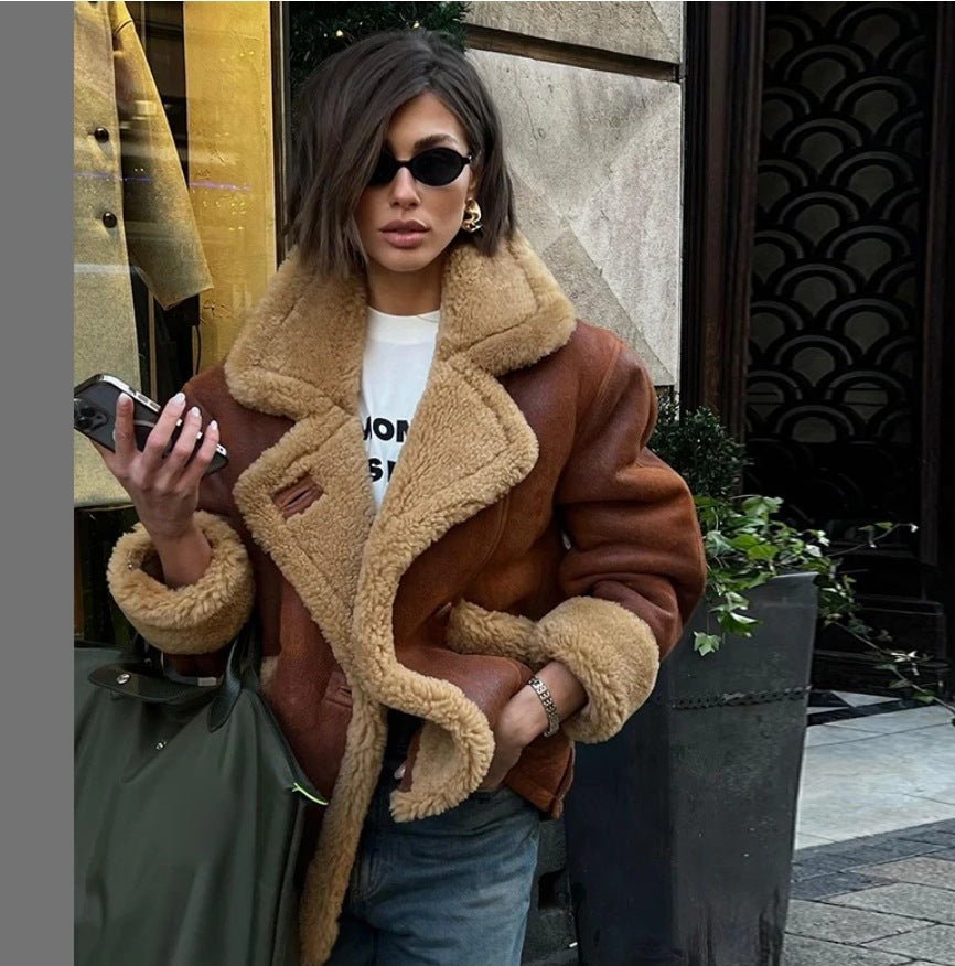 Charlotte’s Velvet Coat - myrale.com