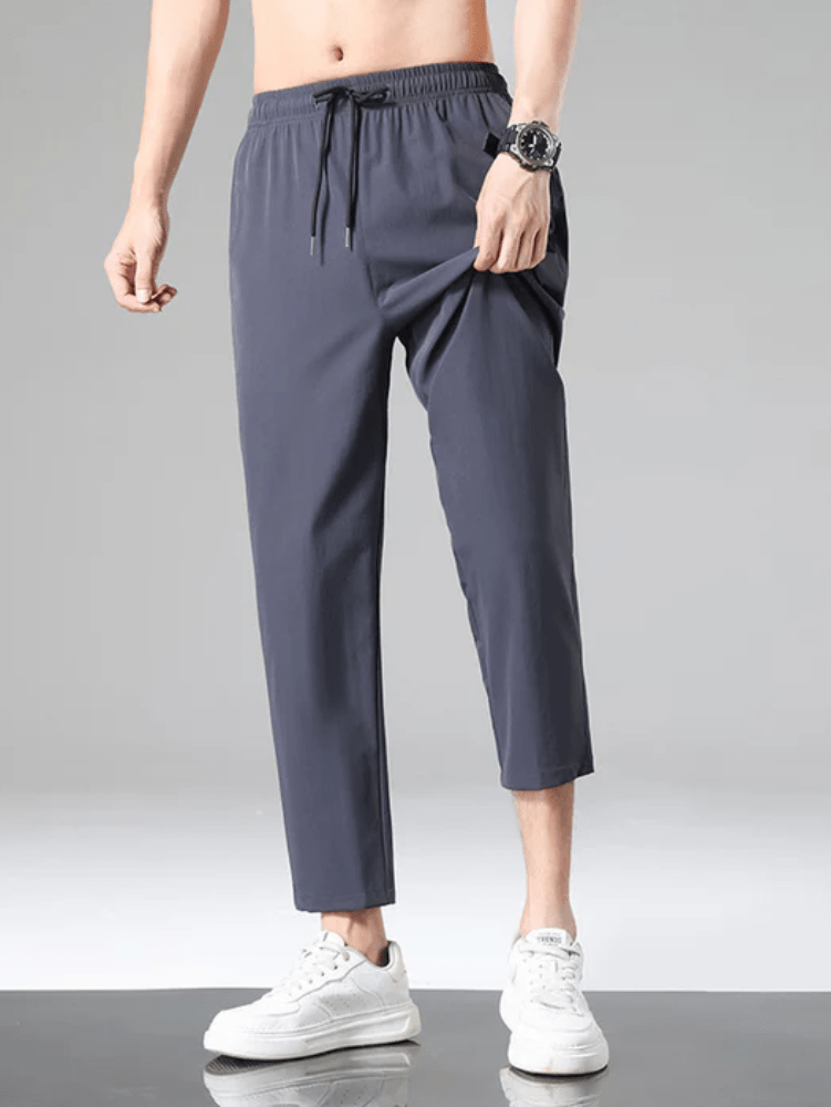 Stefano – Pantaloni leggeri e comodi - Amore - Milano.it